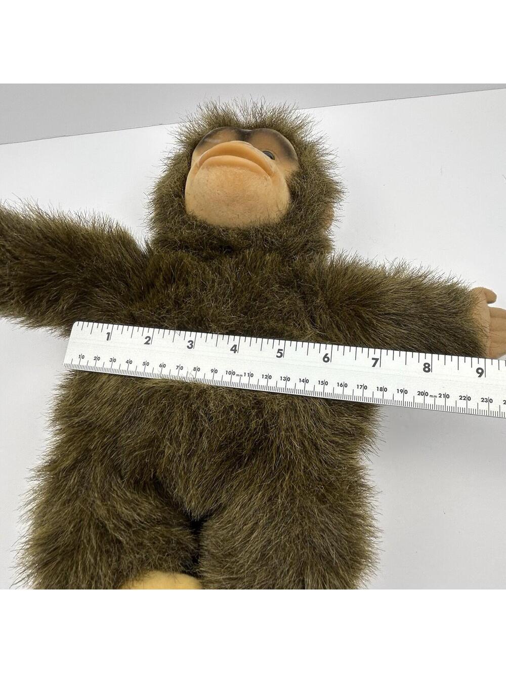 Hosung Realistic Baby Monkey Hand Puppet 1994 Chimp Plush Retro Toy Squeaks A15 - Picture 12 of 13